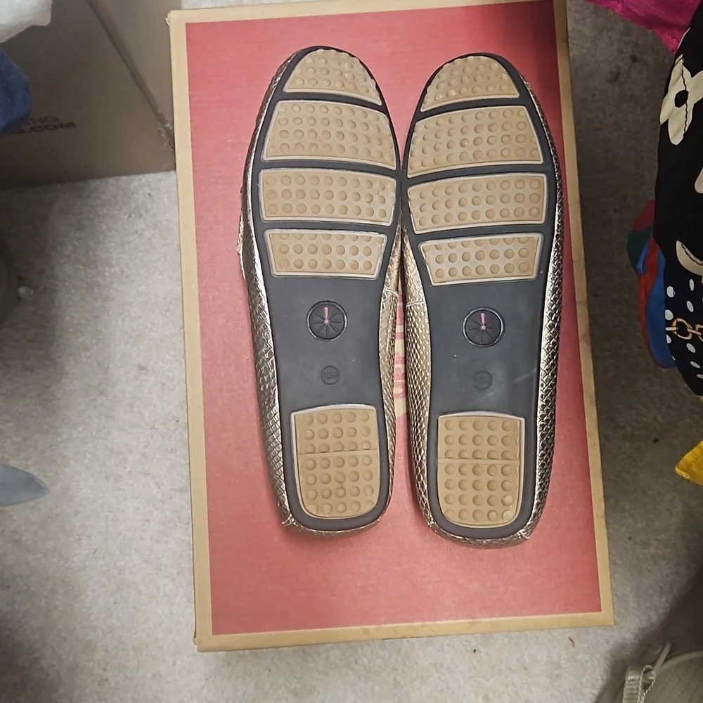 Isaac Mizrahi Loafer - Picture 2 of 2